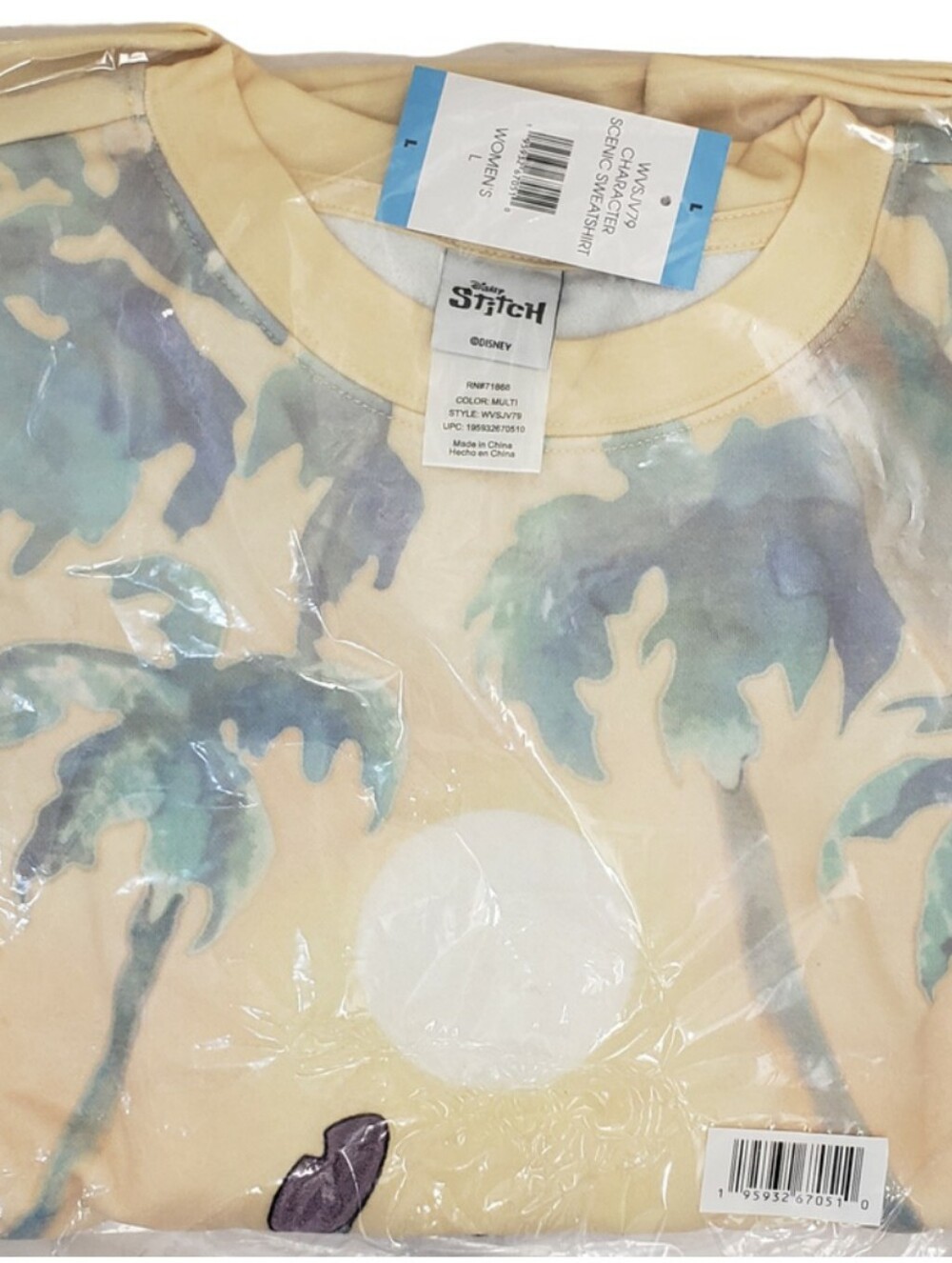 Character Women's Scenic Sweatshirt Stitch NWT